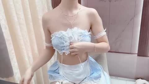 Shelly online show from 11/06/25, 01:28