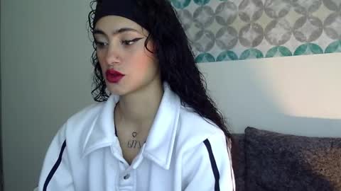 S H E L S Y online show from 04/15/26, 09:15