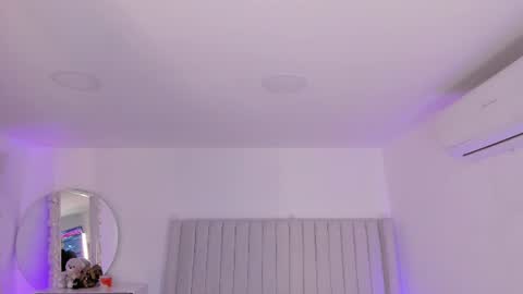 shelynna_azzul online show from 07/10/26, 11:57
