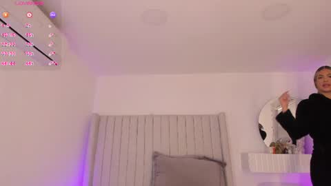 shelynna_azzul online show from 07/13/26, 12:19