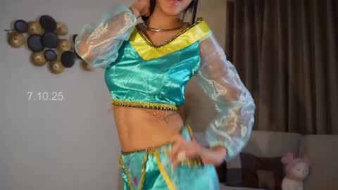  In instagram shena nomy online show from 10/07/25, 10:07