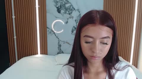 shena_nomy1 online show from 10/24/25, 12:56