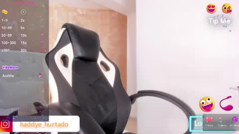 Snapshot of shenielxxx chatting on 12/03/24, 07:00 shenielxxx online show from 12/03/24, 07:00