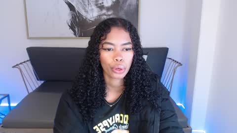 Shenna online show from 12/20/24, 01:33