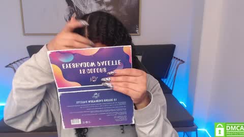 Shenna online show from 02/05/25, 01:11