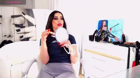 Snapshot of sherlismoon chatting on 02/03/25, 07:51 SherlisMoon online show from 02/03/25, 07:51