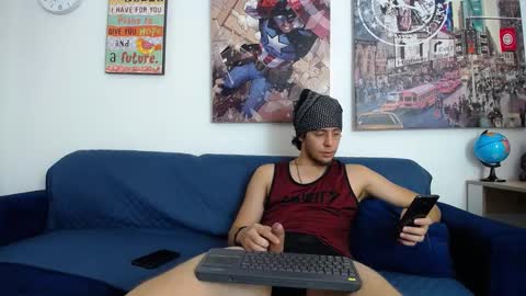 Snapshot of sherlock_holmes_ chatting on 01/28/25, 07:32 Sherlock Holmes online show from 01/28/25, 07:32