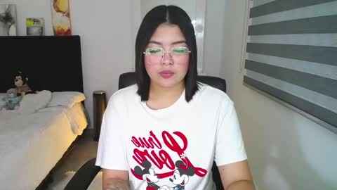 Snapshot of sheryl_stone2 chatting on 02/11/25, 02:14 Sheryl Stone2 online show from 02/11/25, 02:14