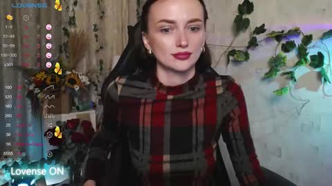 Snapshot of sheslike_firstlove chatting on 09/26/25, 06:01 Vanessa online show from 09/26/25, 06:01