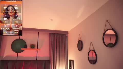 Sheyla online show from 09/19/25, 04:03