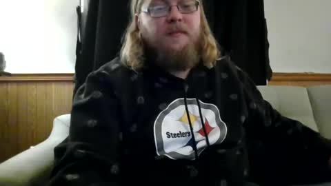 Snapshot of shifty885 chatting on 12/19/24, 09:17 shifty885 online show from 12/19/24, 09:17