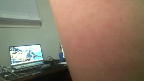 Snapshot of shine66shine chatting on 01/10/25, 12:17 shine66shine online show from 01/10/25, 12:17