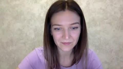 Snapshot of shining_pearl chatting on 05/20/26, 06:25 Jesica online show from 05/20/26, 06:25