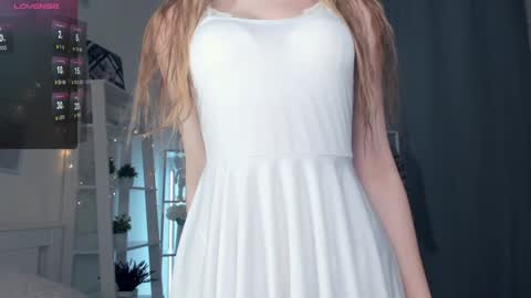 Stella  online show from 02/08/25, 08:10