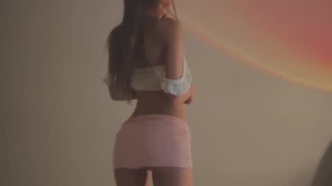 Nika online show from 12/25/24, 09:43