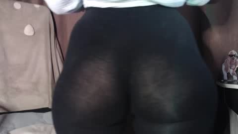 shinoa hiirag online show from 03/10/25, 08:45