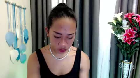 shira_cutttiebigcock online show from 04/08/26, 03:39
