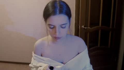 shiraha___rafieru online show from 09/10/25, 09:37