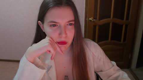 Snapshot of shiraha___rafieru chatting on 06/14/26, 09:17 shiraha___rafieru online show from 06/14/26, 09:17