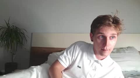 Snapshot of shirizo chatting on 09/16/25, 09:27 Matthew online show from 09/16/25, 09:27