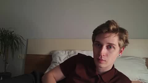 Snapshot of shirizo chatting on 10/09/25, 10:19 Matthew online show from 10/09/25, 10:19