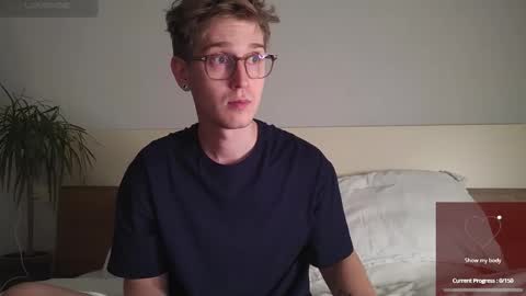 Snapshot of shirizo chatting on 11/07/25, 06:30 Matthew online show from 11/07/25, 06:30