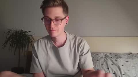 Matthew online show from 12/19/25, 08:16