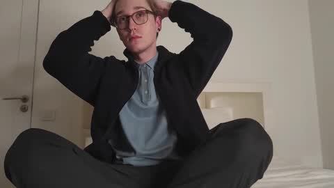 Matthew online show from 03/01/26, 09:39