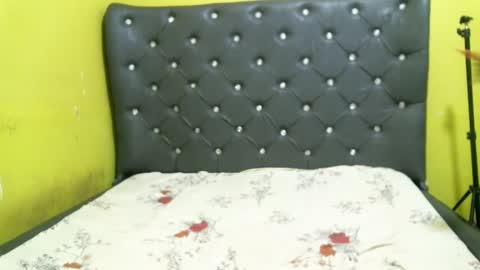 Shi-ro online show from 01/16/25, 10:42