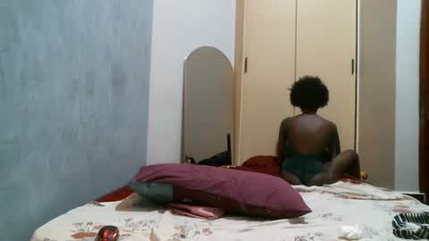 Shi-ro online show from 10/13/25, 01:55