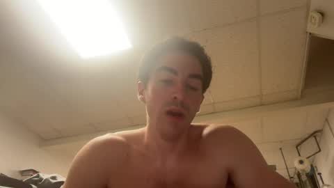 Snapshot of shirtlesshunk15 chatting on 07/02/26, 03:23 shirtlesshunk15 online show from 07/02/26, 03:23