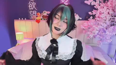 Snapshot of shizuko___ chatting on 05/27/26, 08:39 Valentina online show from 05/27/26, 08:39