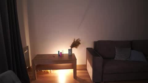 Agatha online show from 09/11/25, 01:22