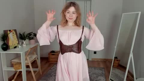 Snapshot of shoggothy chatting on 09/18/25, 01:24 Agatha online show from 09/18/25, 01:24