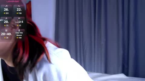 Snapshot of shonnabeed chatting on 04/15/26, 01:45 Naomi online show from 04/15/26, 01:45