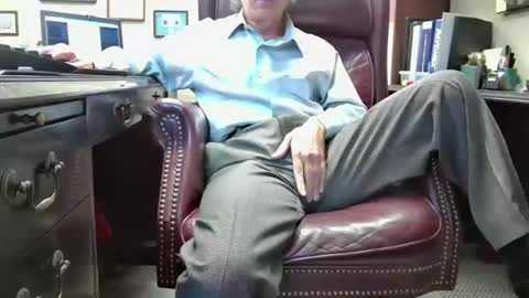 nikolas send dm for an appointment online show from 10/23/25, 12:15