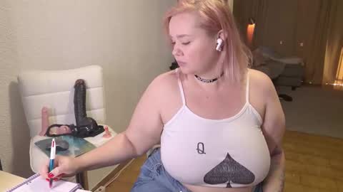 Mimi   online show from 01/07/26, 09:34