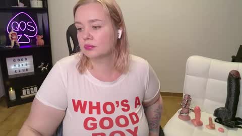 Mimi   online show from 05/25/26, 06:36