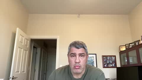 Chicago Guy online show from 01/28/25, 09:08