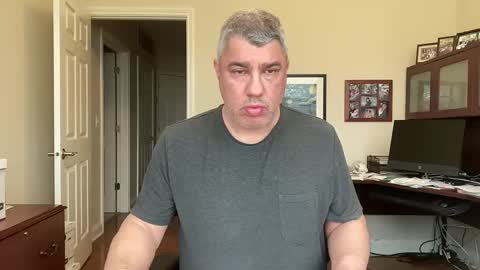 Chicago Guy online show from 04/11/26, 10:14