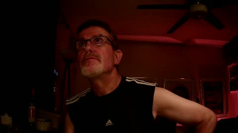 shrewtamer online show from 09/22/25, 01:40