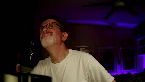 shrewtamer online show from 10/01/25, 02:06