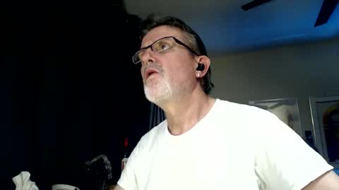 shrewtamer online show from 12/23/25, 03:15