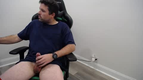 Snapshot of shroomhead5 chatting on 01/08/25, 02:46 shroom online show from 01/08/25, 02:46