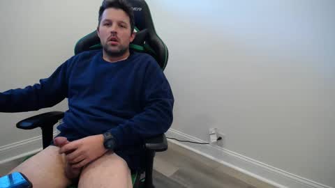 Snapshot of shroomhead5 chatting on 01/08/25, 09:23 shroom online show from 01/08/25, 09:23