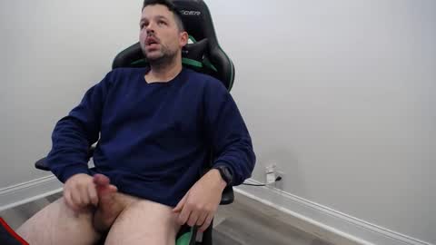 Snapshot of shroomhead5 chatting on 01/11/25, 02:04 shroom online show from 01/11/25, 02:04