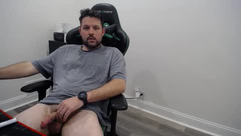 Snapshot of shroomhead5 chatting on 02/01/25, 04:22 shroom online show from 02/01/25, 04:22