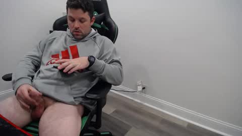 Snapshot of shroomhead5 chatting on 02/06/25, 01:16 shroom online show from 02/06/25, 01:16