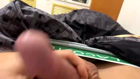 Snapshot of shtirlec86 chatting on 12/23/24, 06:16 Mary and Piter online show from 12/23/24, 06:16