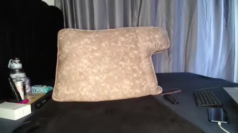 EVA online show from 01/10/25, 07:57